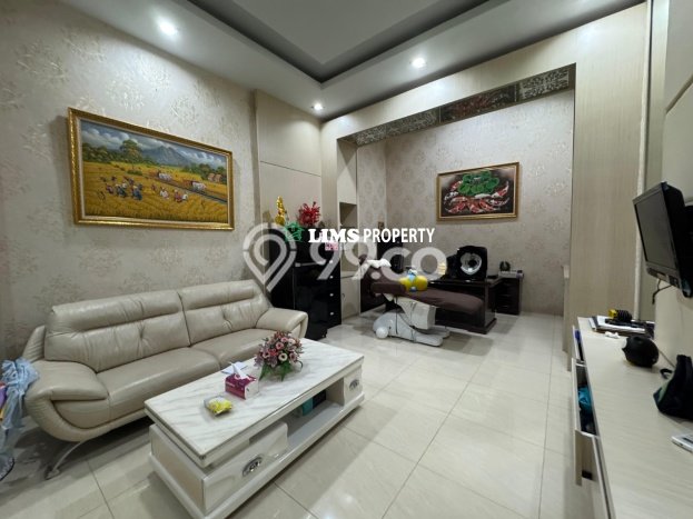 Area Ramai! Ruko Dijual di Medan Perjuangan untuk Bisnis Luas Bangunan 136m2 Area Ramai! Ruko Dijual di Medan Perjuangan untuk Bisnis Luas Bangunan 136m2