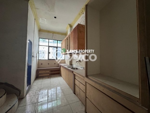 Lokasi Strategis! Dijual Ruko Bisnis di Medan Area, Medan Kondisi Baik Lokasi Strategis! Dijual Ruko Bisnis di Medan Area, Medan Kondisi Baik