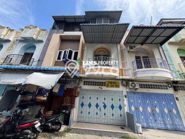 Lokasi Strategis! Dijual Ruko Bisnis di Medan Maimun, Medan Kondisi Baik Lokasi Strategis! Dijual Ruko Bisnis di Medan Maimun, Medan Kondisi Baik