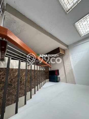 Area Ramai! Ruko Dijual di Medan Perjuangan untuk Bisnis Luas Bangunan 136m2 Area Ramai! Ruko Dijual di Medan Perjuangan untuk Bisnis Luas Bangunan 136m2