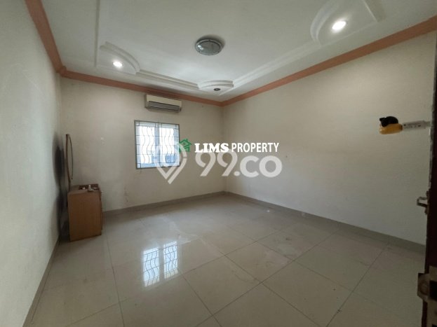 Lokasi Strategis! Dijual Ruko Bisnis di Medan Maimun, Medan Kondisi Baik Lokasi Strategis! Dijual Ruko Bisnis di Medan Maimun, Medan Kondisi Baik