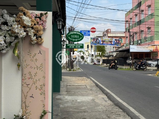 Unit Ruko Dijual di Medan Kota Medan Luas Bangunan 200m2 Unit Ruko Dijual di Medan Kota Medan Luas Bangunan 200m2