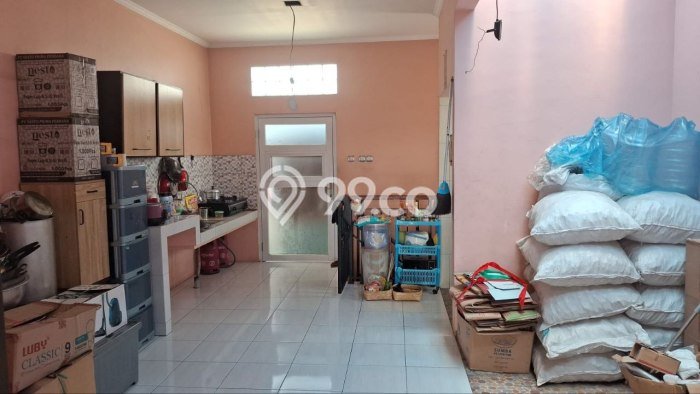 Rumah Luas Asri 1 KT Siap Pakai di Terusan Buah Batu Bandung Rumah Luas Asri 1 KT Siap Pakai di Terusan Buah Batu Bandung