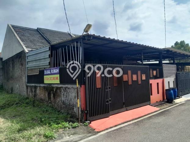 For Sale Rumah 3 Kamar Lokasi Ideal Bagus dan Strategis di Arcamanik For Sale Rumah 3 Kamar Lokasi Ideal Bagus dan Strategis di Arcamanik