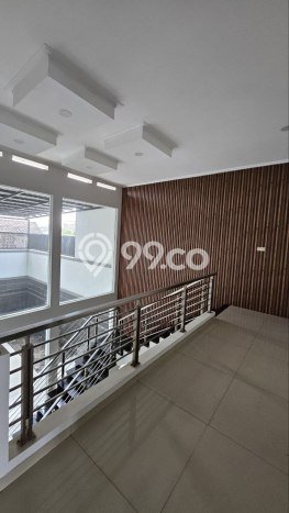 Siap Huni Rumah Mewah 4 Kamar di Batununggal Dekat ke Mana Saja Siap Huni Rumah Mewah 4 Kamar di Batununggal Dekat ke Mana Saja
