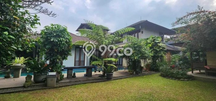 Rumah Mewah LB 600m2 Siap Huni Desain Elegan di Geger Kalong, Bandung Rumah Mewah LB 600m2 Siap Huni Desain Elegan di Geger Kalong, Bandung