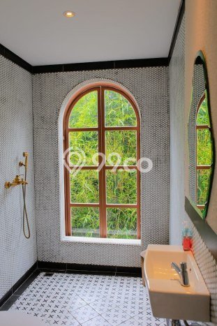 Rumah Luxury Modern Tanpa Renovasi di ciumbuleuit Bandung Rumah Luxury Modern Tanpa Renovasi di ciumbuleuit Bandung