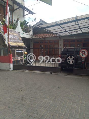 Rumah Elit Modern Tanpa Renovasi di Ciumbuleuit Bandung Rumah Elit Modern Tanpa Renovasi di Ciumbuleuit Bandung