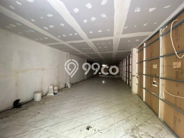 Disewakan Ruko di Kawasan Ramai Legian Luas 60m2 Disewakan Ruko di Kawasan Ramai Legian Luas 60m2