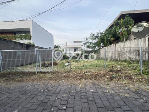 Lahan Dijual Lokasi Strategis di Badung dengan Luas 303m2 Lahan Dijual Lokasi Strategis di Badung dengan Luas 303m2