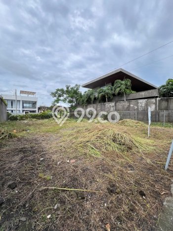 Lahan Dijual Lokasi Strategis di Badung dengan Luas 303m2 Lahan Dijual Lokasi Strategis di Badung dengan Luas 303m2