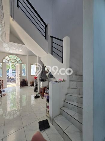 Rumah Elit Modern Tanpa Renovasi di Pegadungan Jakarta Barat Rumah Elit Modern Tanpa Renovasi di Pegadungan Jakarta Barat