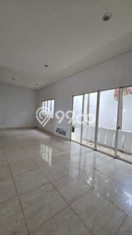 Lokasi strategis! Rumah siap pakai disewakan di Pantai Indah Kapuk LB 300m2 Lokasi strategis! Rumah siap pakai disewakan di Pantai Indah Kapuk LB 300m2