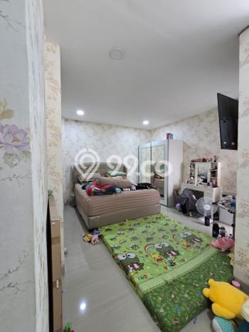 Rumah Elit Modern Tanpa Renovasi di Pegadungan Jakarta Barat Rumah Elit Modern Tanpa Renovasi di Pegadungan Jakarta Barat