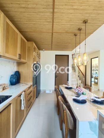 Dijual Rumah Luas Elegan Dengan View Eksklusif di Depok I, Depok Dijual Rumah Luas Elegan Dengan View Eksklusif di Depok I, Depok
