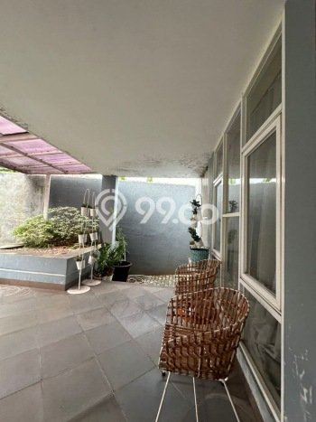 For Sale! Luxury House LT 280m2 Desain Modern di Pondok Kelapa For Sale! Luxury House LT 280m2 Desain Modern di Pondok Kelapa