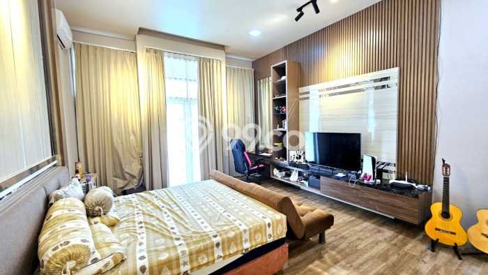 Rumah Elit LB 900m2 Siap Pakai Desain Elegan di Pakuwon Indah, Surabaya Rumah Elit LB 900m2 Siap Pakai Desain Elegan di Pakuwon Indah, Surabaya