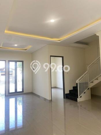 Dijual Rumah Mewah Exclusive di Tenggilis Mejoyo, Surabaya Dijual Rumah Mewah Exclusive di Tenggilis Mejoyo, Surabaya