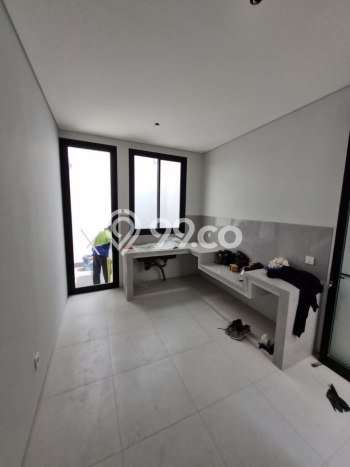 Rumah Mewah LB 327m2 Siap Pakai Desain Elegan di Citraland, Surabaya Rumah Mewah LB 327m2 Siap Pakai Desain Elegan di Citraland, Surabaya