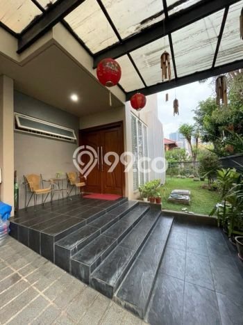 Jual Rumah Luas Megah Dengan View Cantik di Pakuwon Indah, Surabaya Jual Rumah Luas Megah Dengan View Cantik di Pakuwon Indah, Surabaya