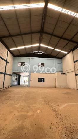 Gudang untuk disewa di Jati Uwung punya LT 501m2 & LB 450m2 harga sewa kompetitif Gudang untuk disewa di Jati Uwung punya LT 501m2 & LB 450m2 harga sewa kompetitif
