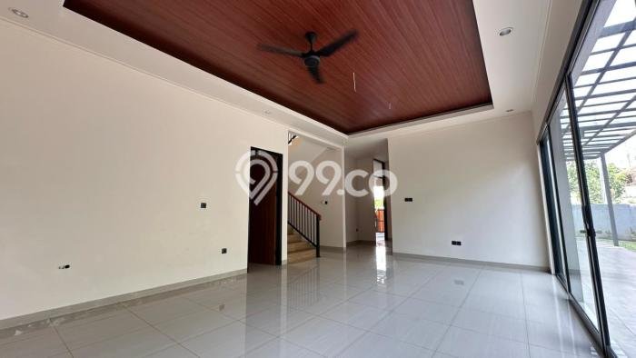 Rumah Mewah LB 241m2 Siap Huni Desain Elegan di BSD, Tangerang Rumah Mewah LB 241m2 Siap Huni Desain Elegan di BSD, Tangerang