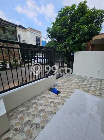 For Sale Hunian Rumah Terawat 3 KT di Gading Serpong, Tangerang For Sale Hunian Rumah Terawat 3 KT di Gading Serpong, Tangerang