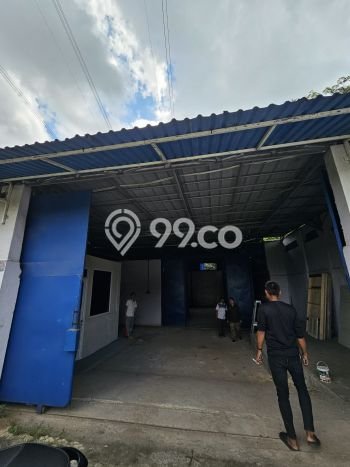 LOKASI STRATEGIS! Gudang di Curug, Luas 460m2m², Kawasan Ramai, Siap Operasional LOKASI STRATEGIS! Gudang di Curug, Luas 460m2m², Kawasan Ramai, Siap Operasional