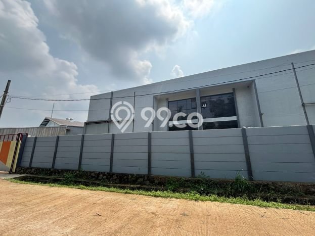 SEWA STRATEGIS! Gudang di Gunung Sindur, Luas 240m2m², Lokasi Ramai SEWA STRATEGIS! Gudang di Gunung Sindur, Luas 240m2m², Lokasi Ramai