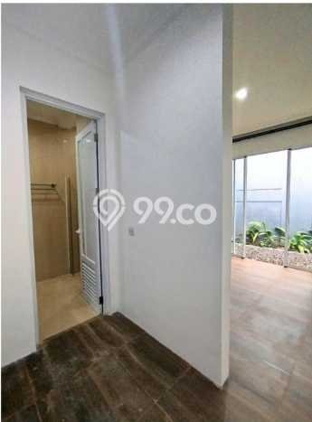 Rumah Asri di BSD Green Wich, 3 KM, LT 180m2m² Bangunan 160m2m² Rumah Asri di BSD Green Wich, 3 KM, LT 180m2m² Bangunan 160m2m²