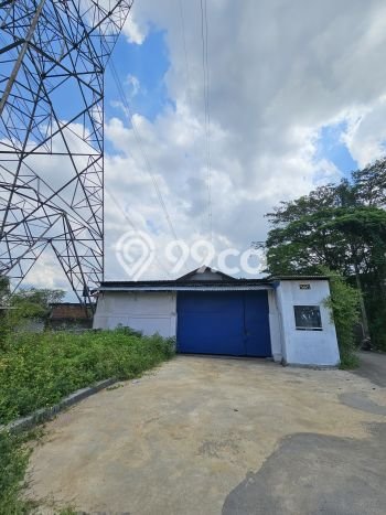 LOKASI STRATEGIS! Gudang di Curug, Luas 460m2m², Kawasan Ramai, Siap Operasional LOKASI STRATEGIS! Gudang di Curug, Luas 460m2m², Kawasan Ramai, Siap Operasional
