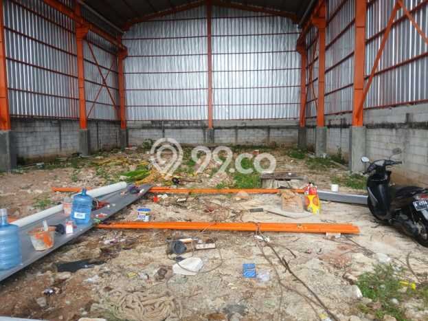 Disewakan Gudang Strategis di Panongan, Luas 600m², Pusat Bisnis Disewakan Gudang Strategis di Panongan, Luas 600m², Pusat Bisnis