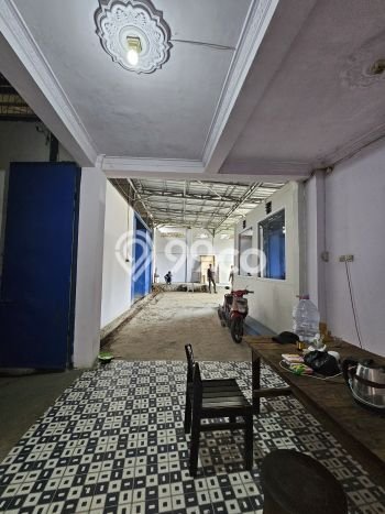 LOKASI STRATEGIS! Gudang di Curug, Luas 460m2m², Kawasan Ramai, Siap Operasional LOKASI STRATEGIS! Gudang di Curug, Luas 460m2m², Kawasan Ramai, Siap Operasional