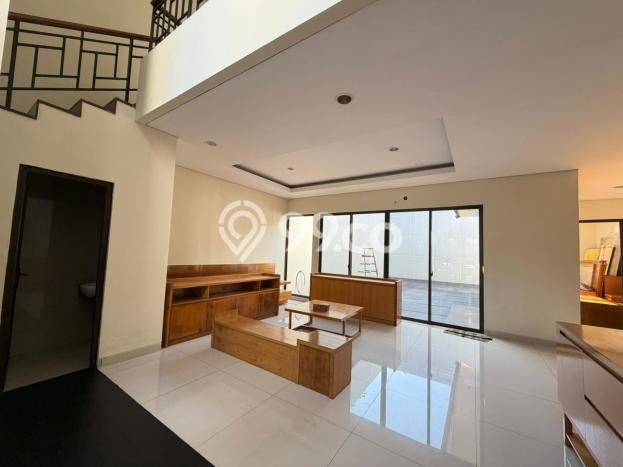 Rumah Luxury Modern Siap Huni di BSD Tangerang Rumah Luxury Modern Siap Huni di BSD Tangerang