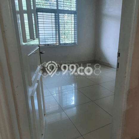 Jual Rumah Mewah Elegan Dengan View Cantik di Taman Holis Indah, Bandung Jual Rumah Mewah Elegan Dengan View Cantik di Taman Holis Indah, Bandung