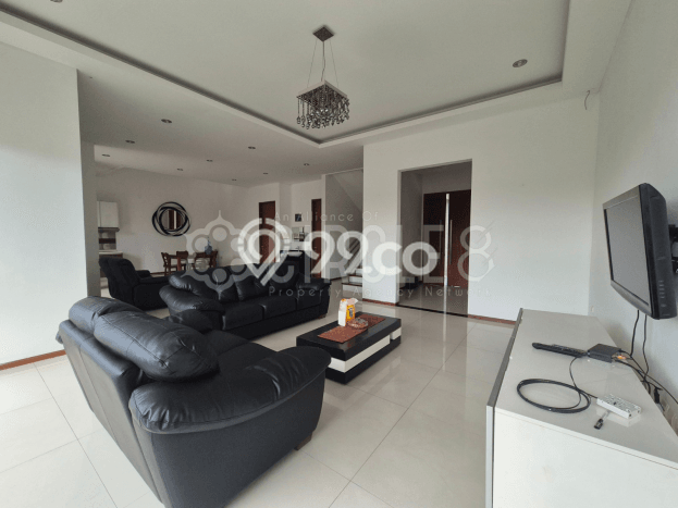 Jual Rumah Luas Elegan Dengan View Cantik di Setra Duta, Bandung Jual Rumah Luas Elegan Dengan View Cantik di Setra Duta, Bandung