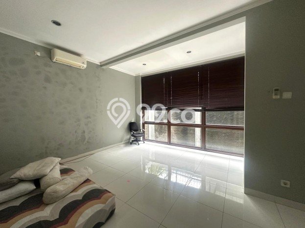 Jarang Ada! Rumah Sewa 4 Kamar Nyaman Siap Huni Bintaro Jarang Ada! Rumah Sewa 4 Kamar Nyaman Siap Huni Bintaro
