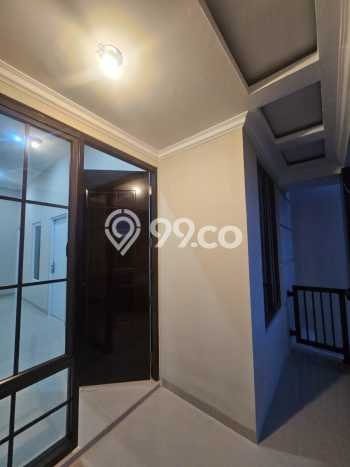Rumah Luas Asri 3 KT Siap Pakai di Bintaro Tangerang Selatan Rumah Luas Asri 3 KT Siap Pakai di Bintaro Tangerang Selatan