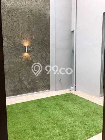 Ready to Use! Luxury House LT 135m2 Desain Elegan di Bintaro Ready to Use! Luxury House LT 135m2 Desain Elegan di Bintaro