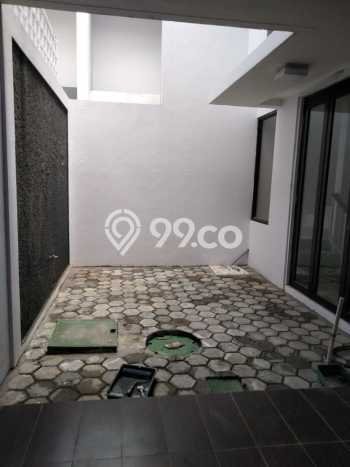 Dijual Rumah Luas Elegan Dengan View Cantik di Bintaro, Tangerang Selatan Dijual Rumah Luas Elegan Dengan View Cantik di Bintaro, Tangerang Selatan
