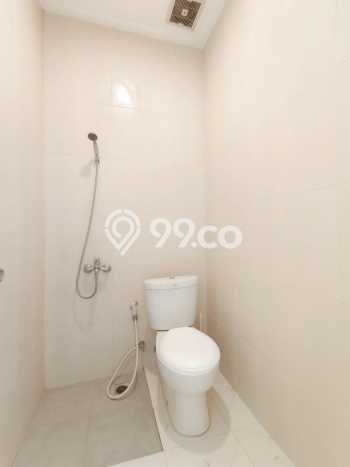 Hunian Elit LB 210m2 Siap Huni Desain Elegan di Bintaro, Tangerang Selatan Hunian Elit LB 210m2 Siap Huni Desain Elegan di Bintaro, Tangerang Selatan