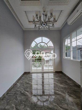 Jual Rumah Mewah Megah Dengan View Eksklusif di Ciganjur, Jakarta Selatan Jual Rumah Mewah Megah Dengan View Eksklusif di Ciganjur, Jakarta Selatan
