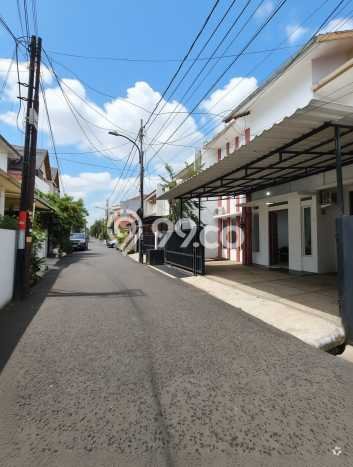 Dijual Rumah Luas Elegan Dengan View Cantik di Rawamangun, Jakarta Timur Dijual Rumah Luas Elegan Dengan View Cantik di Rawamangun, Jakarta Timur