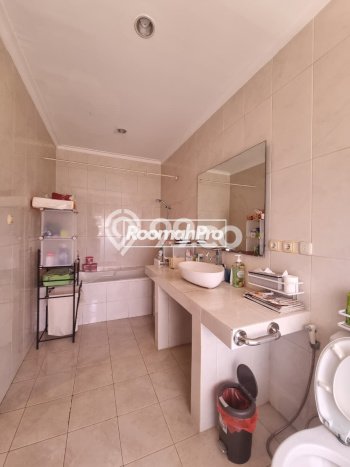 Dijual Rumah Luas Elegan Dengan View Eksklusif di Cirendeu, Jakarta Selatan Dijual Rumah Luas Elegan Dengan View Eksklusif di Cirendeu, Jakarta Selatan