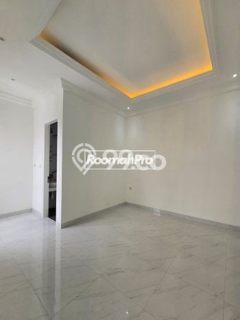 Rumah Luxury Modern Tanpa Renovasi di Pondok Kelapa Jakarta Timur Rumah Luxury Modern Tanpa Renovasi di Pondok Kelapa Jakarta Timur