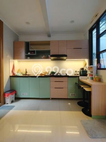 Rumah Modern 3 KT di Cilangkap Jakarta Timur Semi Furnished Rumah Modern 3 KT di Cilangkap Jakarta Timur Semi Furnished