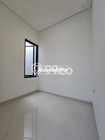 Dijual Rumah Luas Elegan Dengan View Eksklusif di Rawamangun, Jakarta Timur Dijual Rumah Luas Elegan Dengan View Eksklusif di Rawamangun, Jakarta Timur