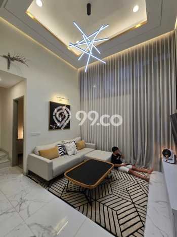 Hot Offer Hunian Premium Ideal dan Luas di Cakung, Jakarta Timur Hot Offer Hunian Premium Ideal dan Luas di Cakung, Jakarta Timur