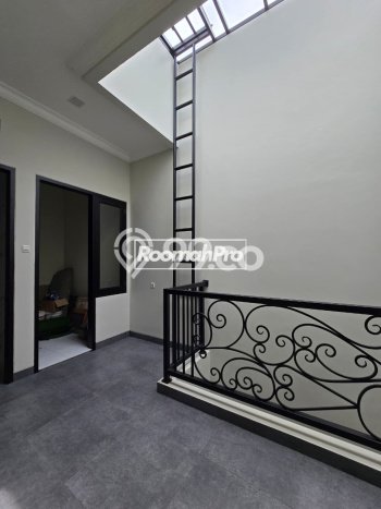 Siap Huni Hunian Elit 4 Kamar di Cempaka Putih Dekat ke Mana Pun Siap Huni Hunian Elit 4 Kamar di Cempaka Putih Dekat ke Mana Pun