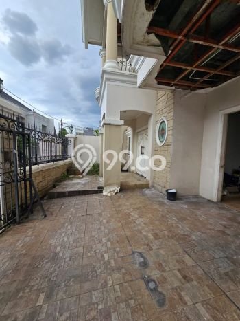 Jual Rumah Mewah Megah Dengan View Eksklusif di Cipinang, Jakarta Timur Jual Rumah Mewah Megah Dengan View Eksklusif di Cipinang, Jakarta Timur